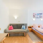 Comfortable In With Storage