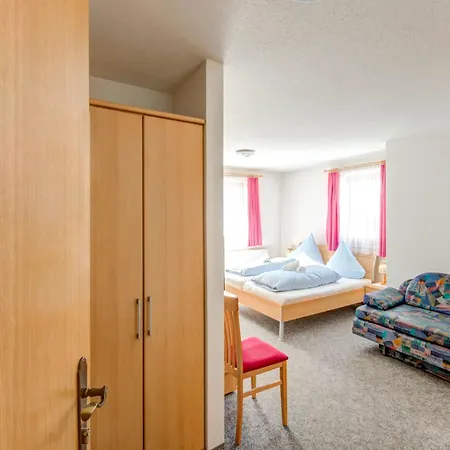 公寓 Comfortable In L Ngenfeld With Storage