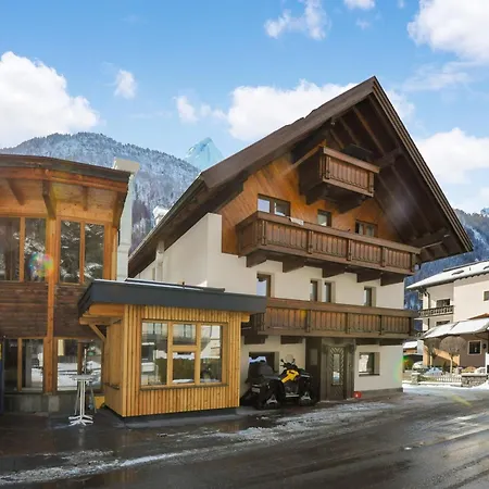 Comfortable In With Storage * Langenfeld