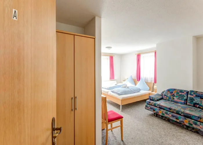 Comfortable In With Storage Längenfeld