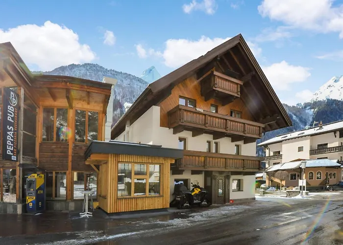 Comfortable In With Storage * Längenfeld