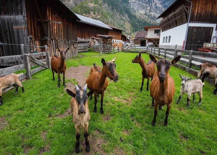 Comfortable In With Storage * Längenfeld