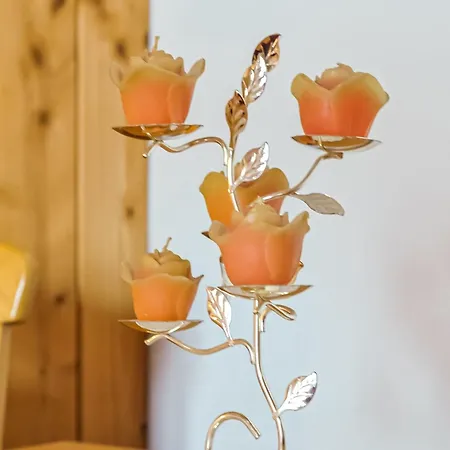 Comfortable In With Storage