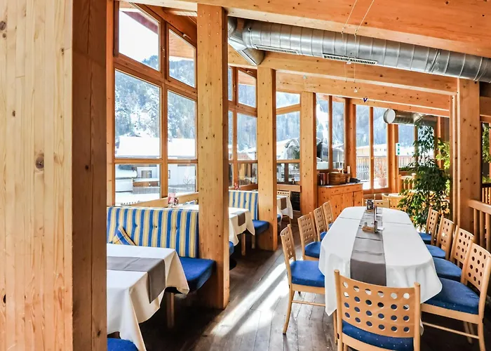 Comfortable In With Storage