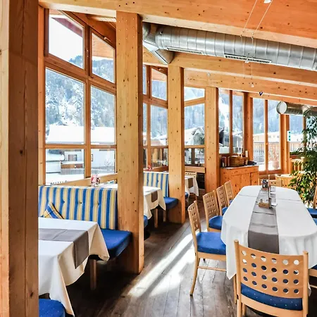 Comfortable In With Storage