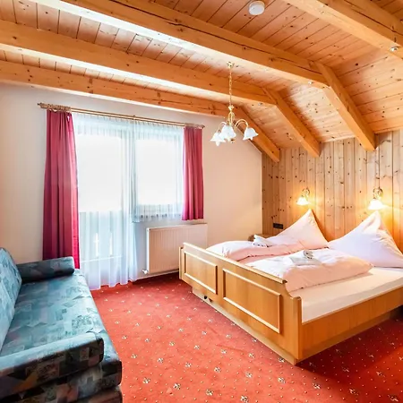 Comfortable In With Storage Appartement